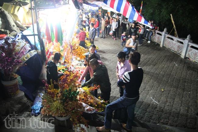 Chấn chỉnh đò suối Yến, du khách sẽ không phải trả phí vệ sinh ảnh 3
